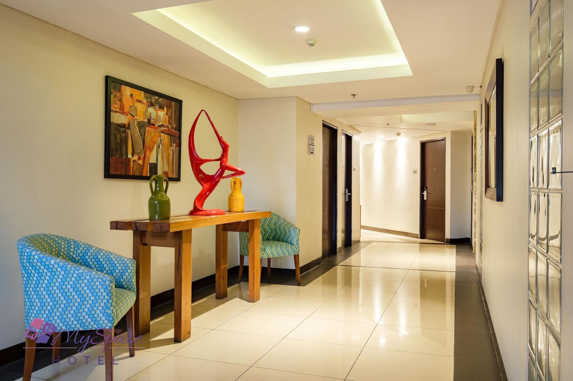 Myspace Hotel @Bgc Pasig City Exterior photo